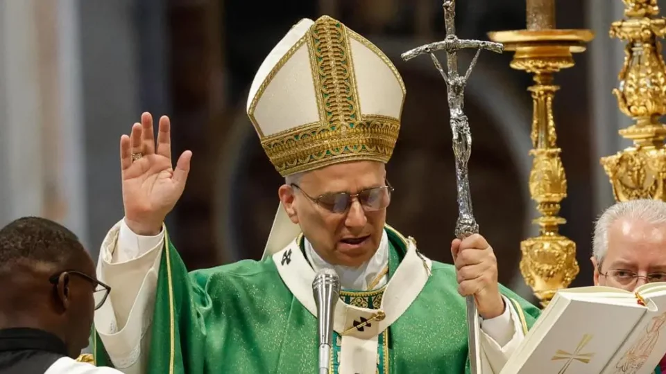 lappello-di-papa-leone-xiv-no-ai-personalismi-nella-chiesa