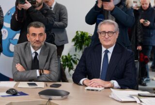 Tavolo_sui_Giochi_del_Mediterraneo_2026_a_Taranto_(1)-1769438720575.jpeg--antonio_decaro_e_massimo_ferrarese